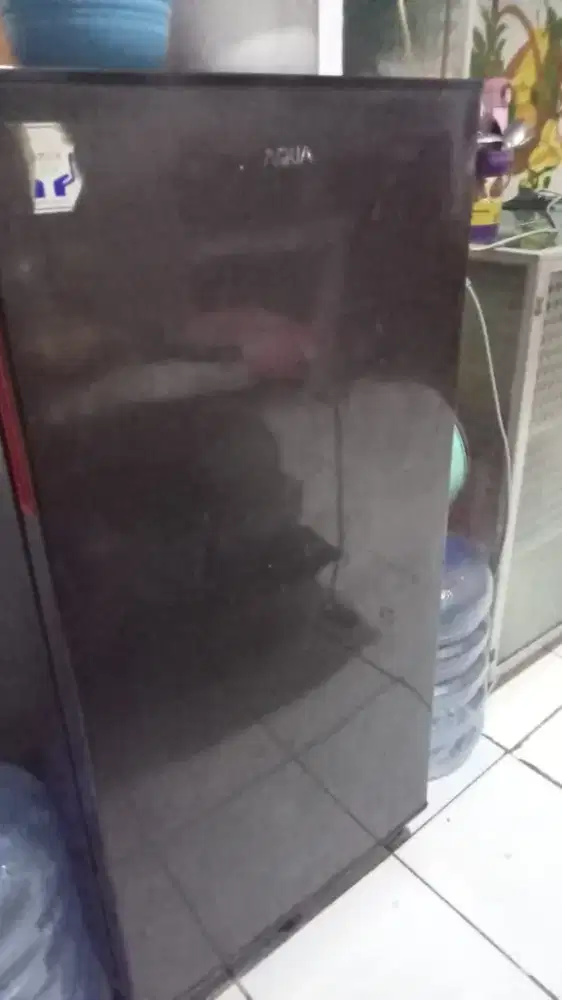 Dijual kulkas 1 pintu sesuai pic