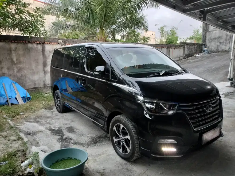 Dijual Hyundai H-1 tahun 2020,kualitas like a new,muluss