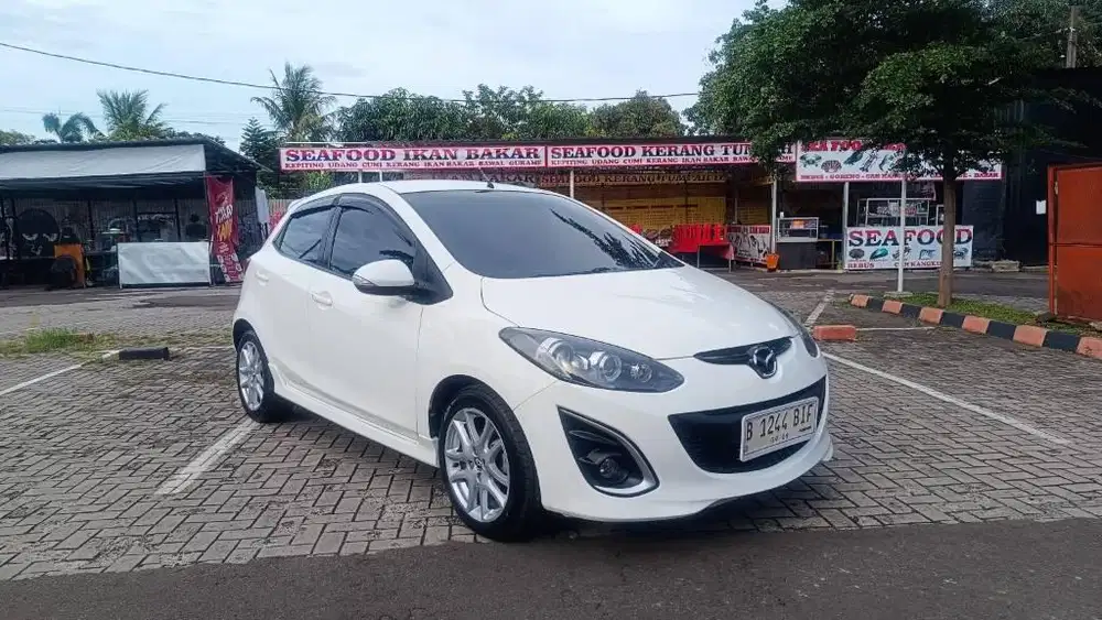 MAZDA 2 R 2013 MATIC