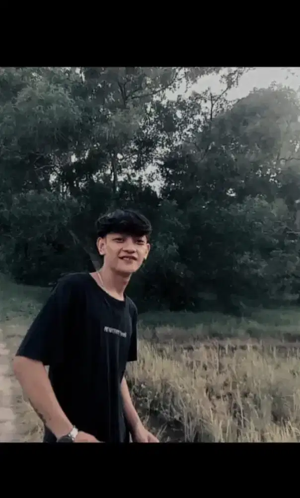 Cari lowongan kerja apa saja yang penting halal.