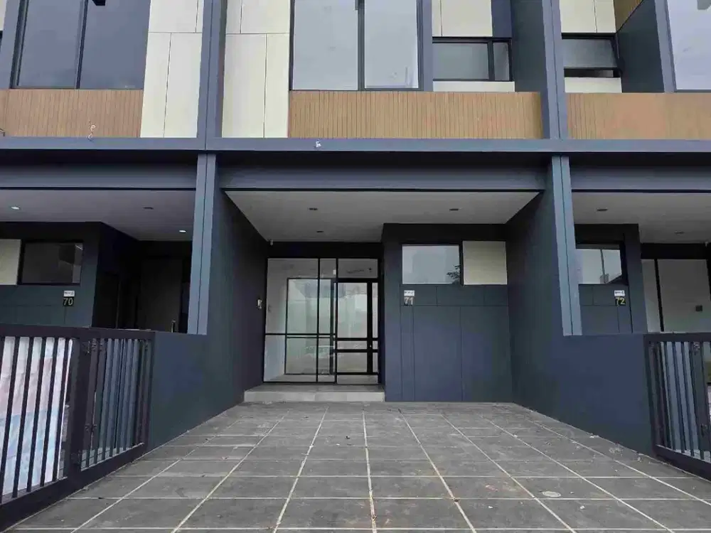 RUKO 3LANTAI GRAND WISATA, PANJANG 20m², LEBAR 5,5m²