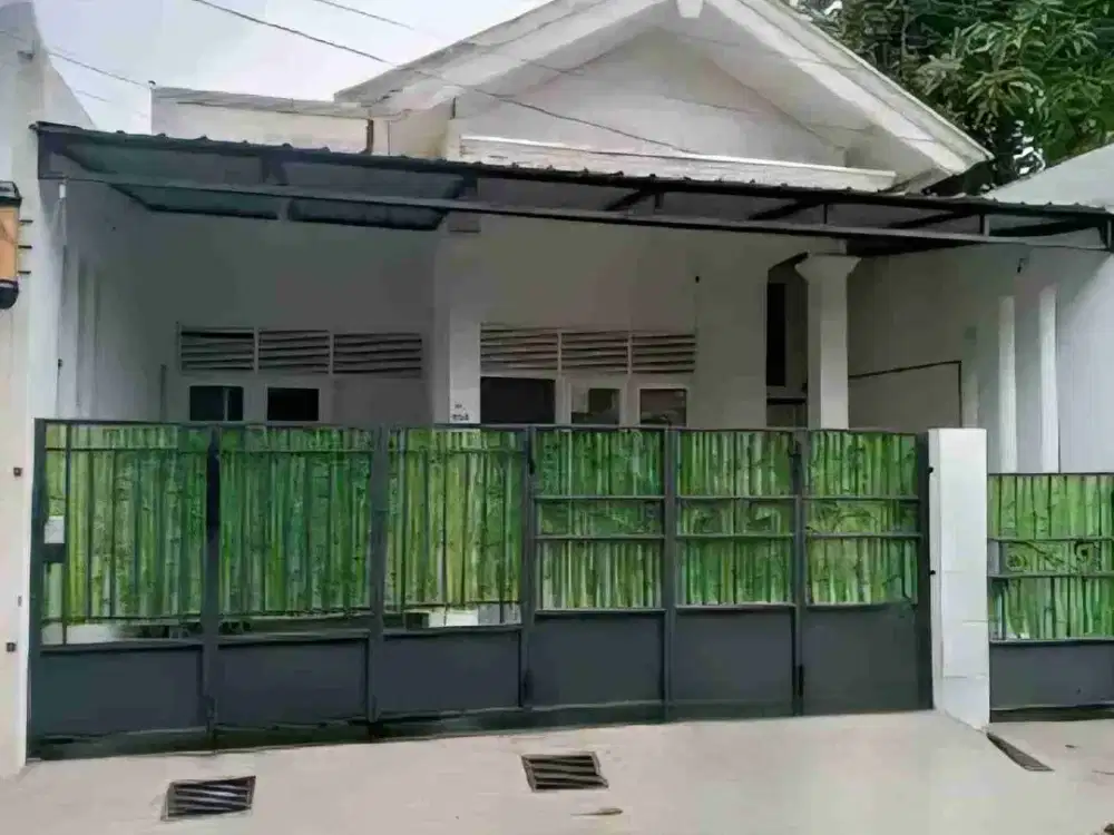 Murah, Rumah Pusponjolo Tengah Kota Semarang