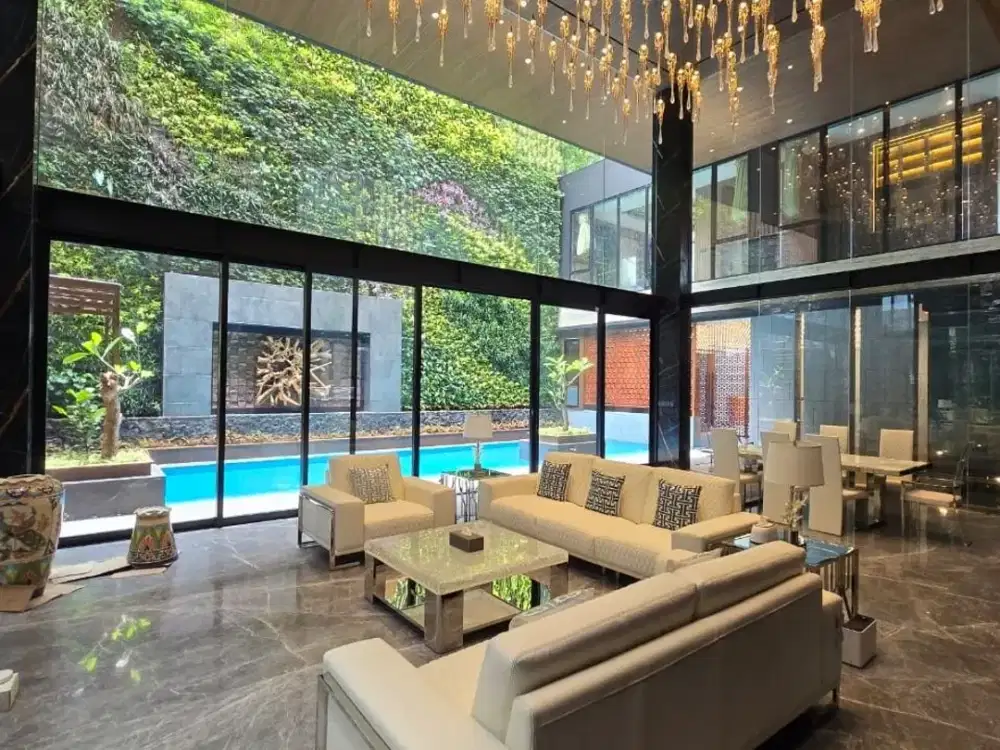 Rumah Mewah 4 Lantai Trimaran Permai PIK