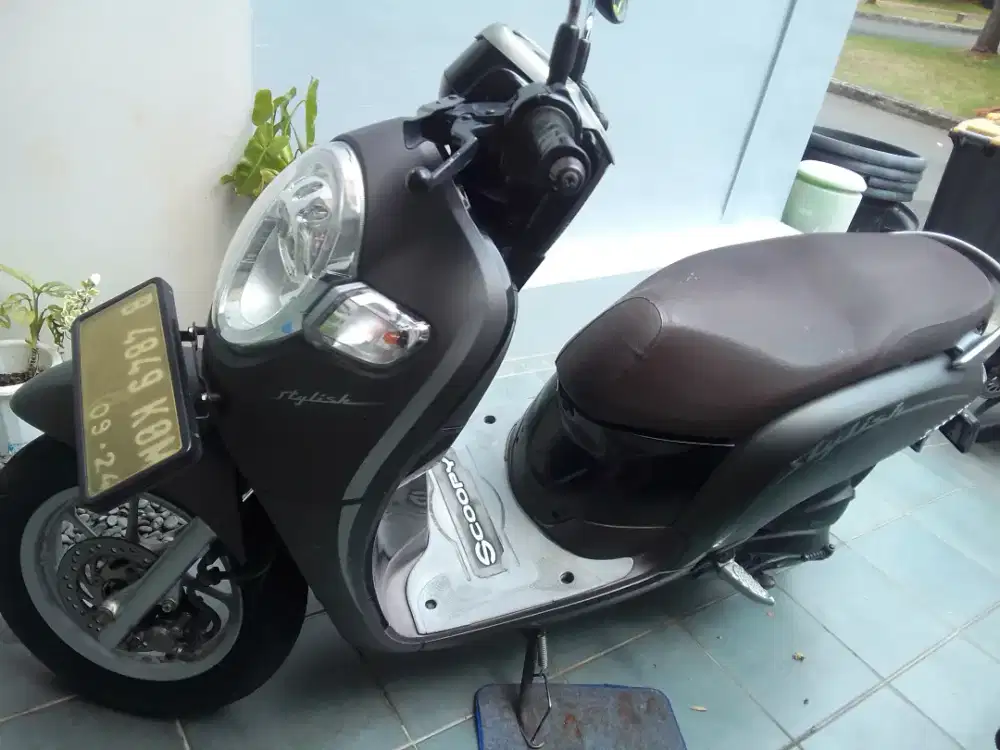 Motor Scopy ex perempuan kondisi sehat