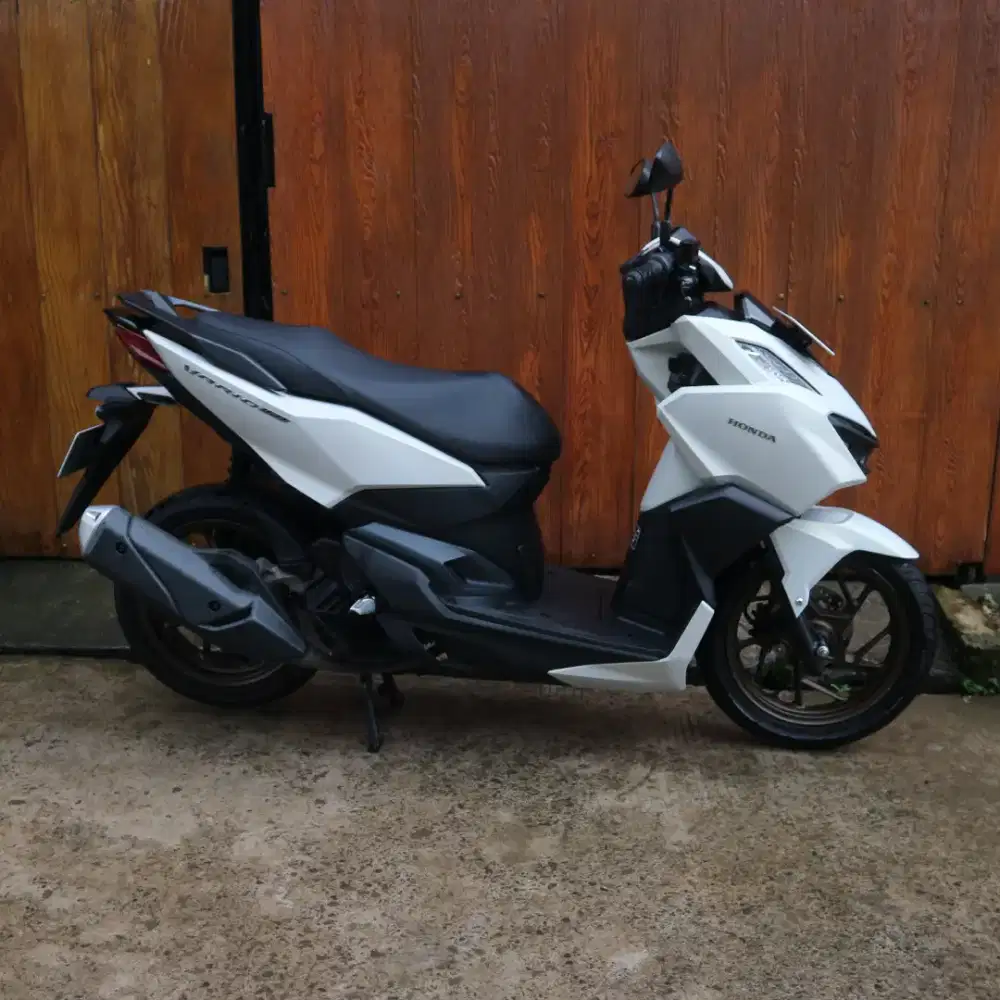 VARIO 160 CBS TAHUN 2024 LIKE NEW PAJAK PANJANG SIAP PAKE NO PR