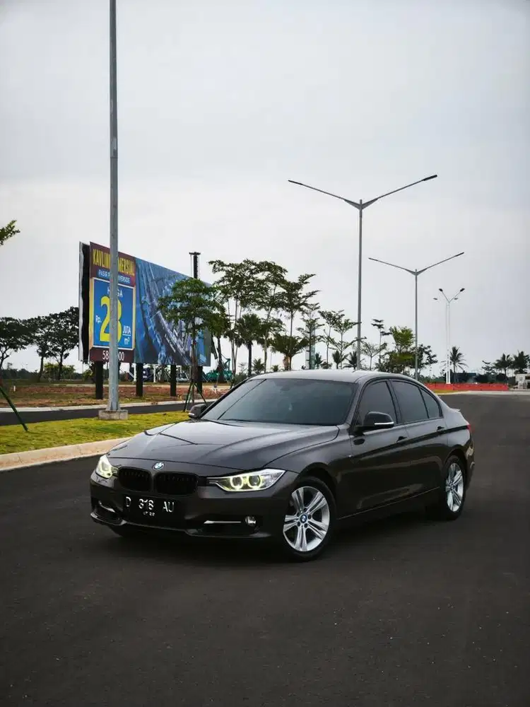 F30 320i 2014 DIJUAL CEPAT