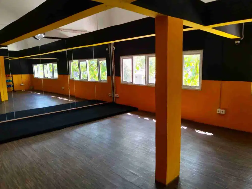 Sewa Ruko 3 lantai Kebonjati Ramai dan Strategis