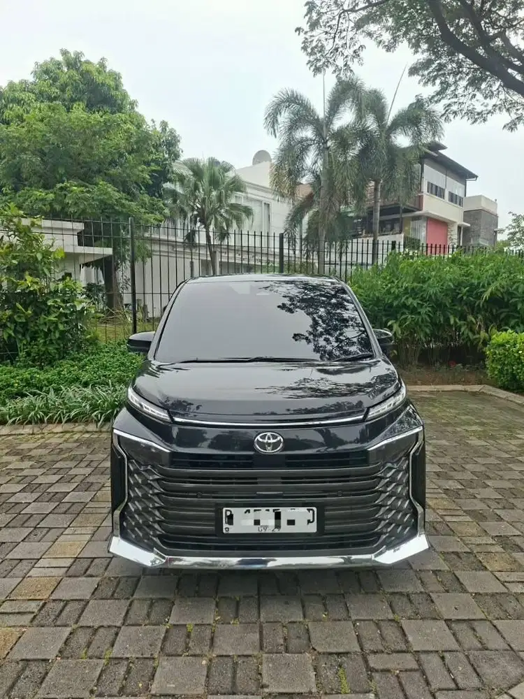 [ Nik 23 ] Toyota Voxy 2.0 TSS CVT AT 2023 Hitam