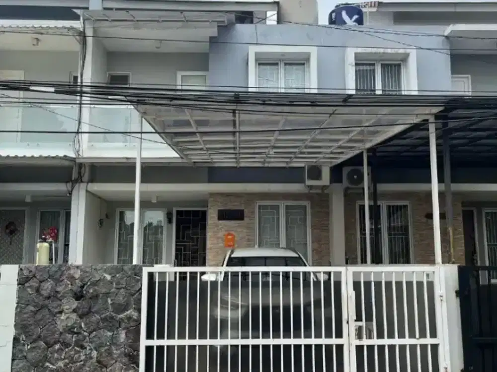 Rumah 2 lantai hdp timur Taman surya 5.