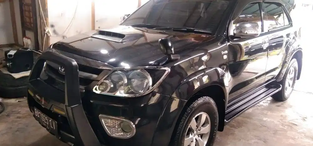 Dijual santai Toyota Fortuner diesel 2008