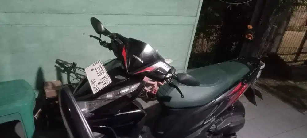 Honda Vario KZR IBS tahun 2014 Warna Hitam harga 10.000.000