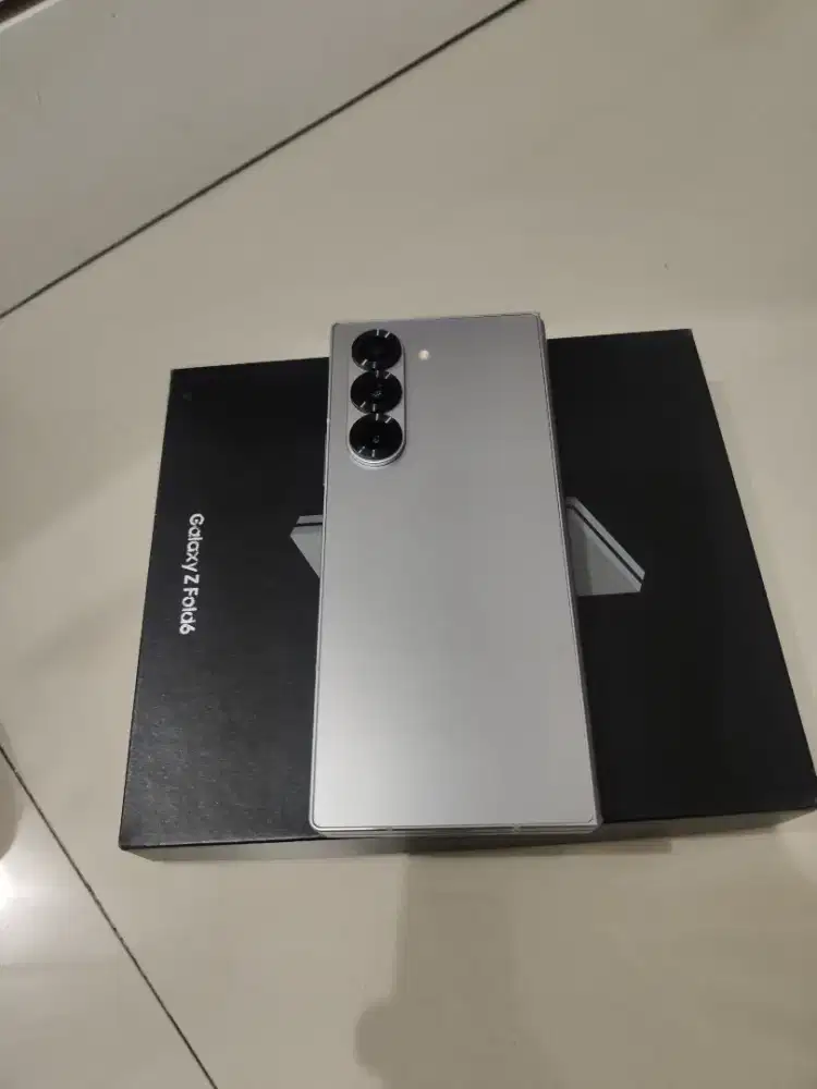 Samsung ZFold 6 12/257gb mulus