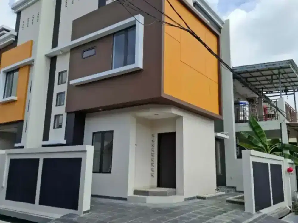 Rumah baru, 3 lt, shm, hook timur selatan citra garden 1