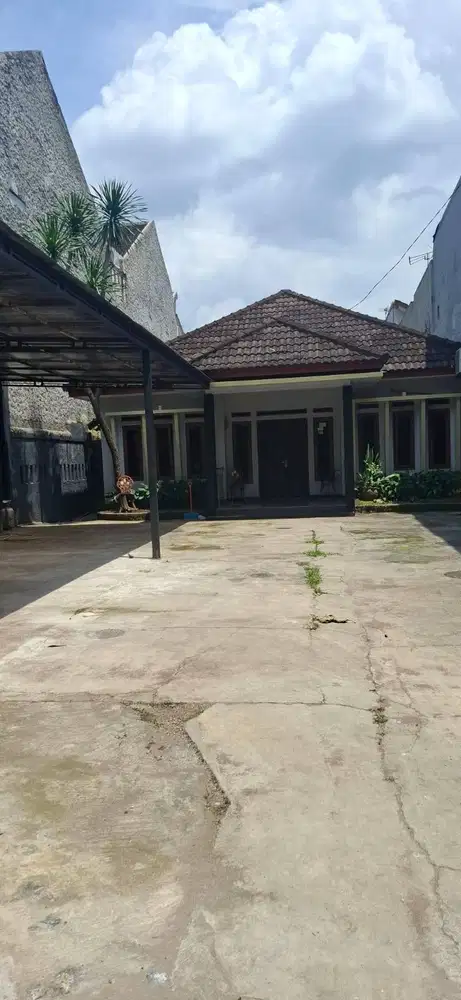 Rumah Luas Siap Huni di Turangga Bandung