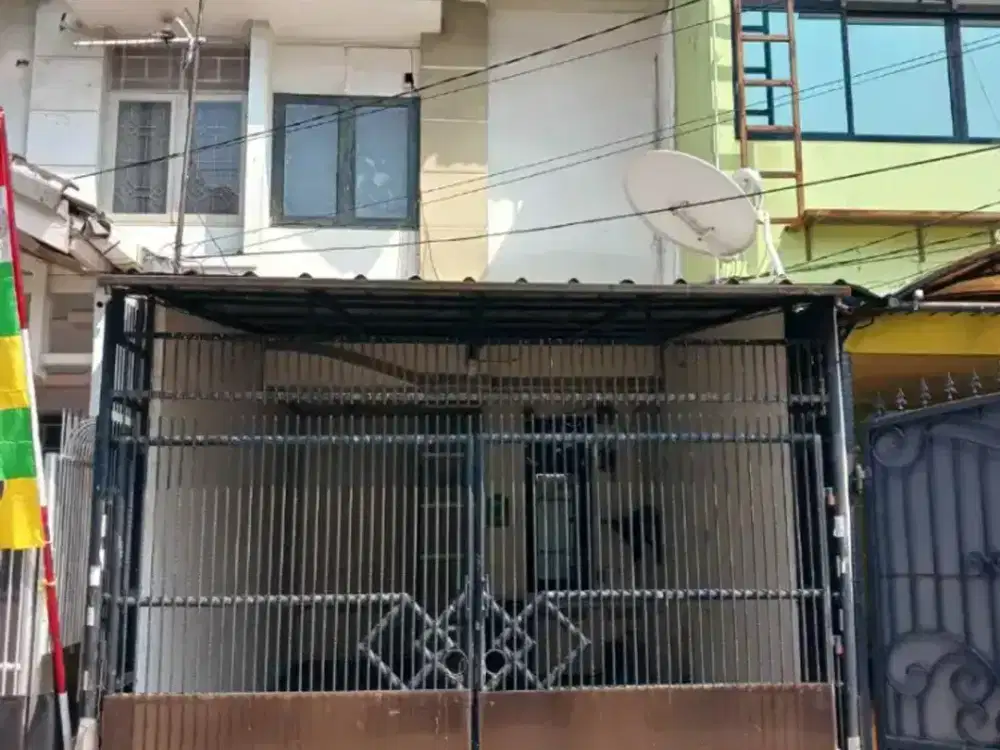 Rumah 2.5 lt, hdp timur Taman palem