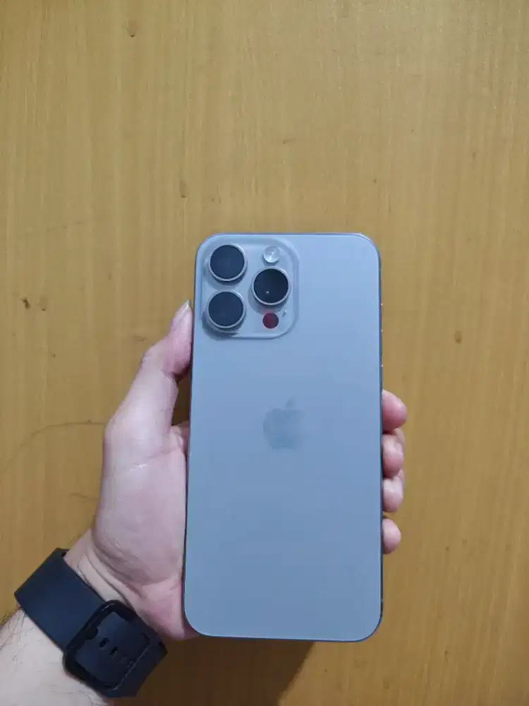 Second iPhone 15 PROMAX 256gb iBox