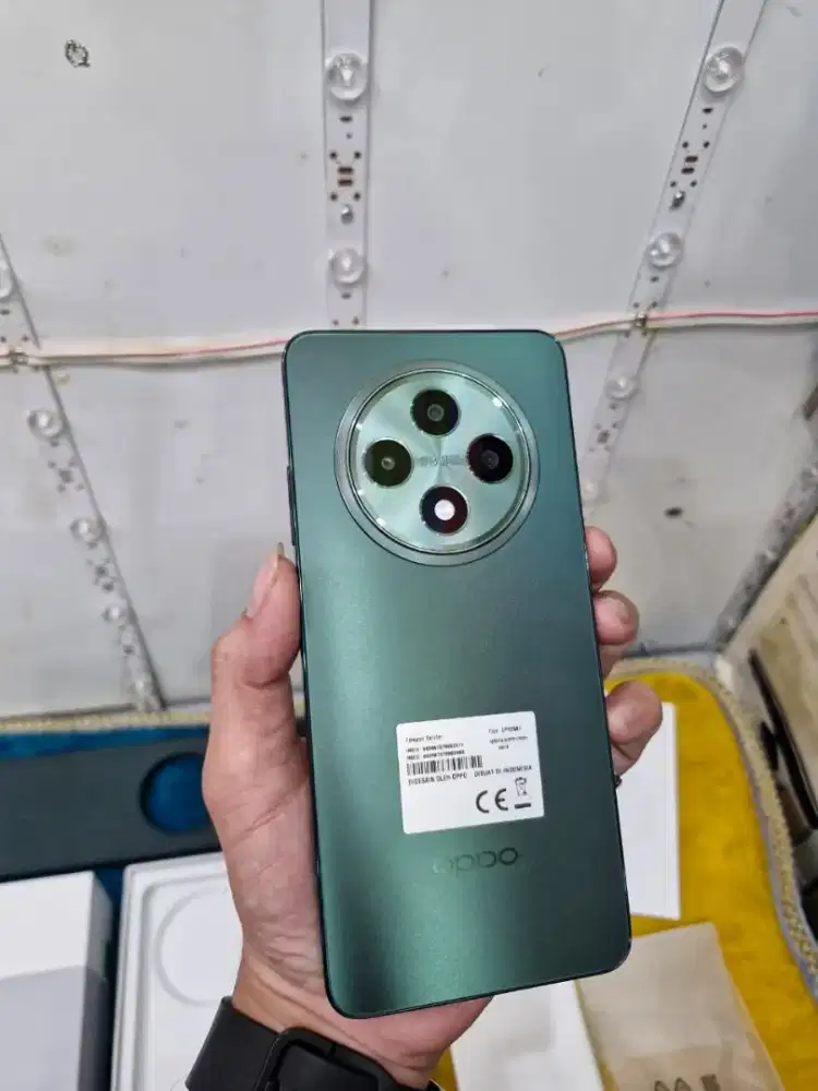 Second OPPO RENO 12F 4G 8/256gb Fullset Original