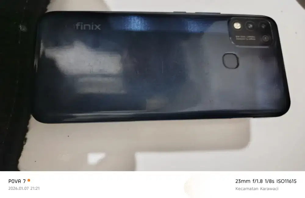 Di jual HP infinik hot 11play ram 4gb kondisi ori semua,cas aja dus no