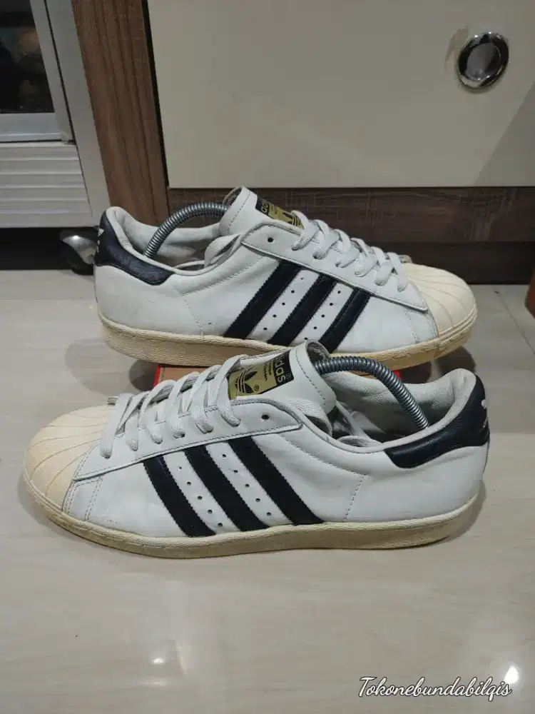 Sepatu Adidas superstar preloved size 44