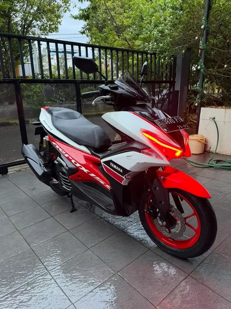 Yamaha Aerox R Version 2020 (Racing White)