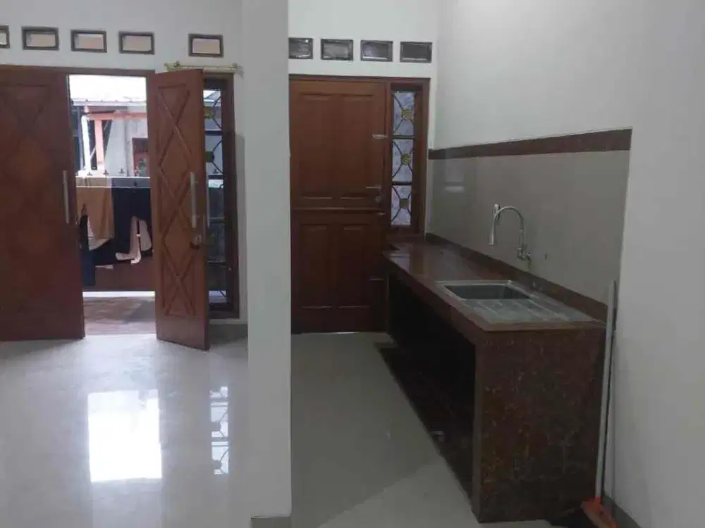Disewakan rumah di pjmi pondok betung bintaro