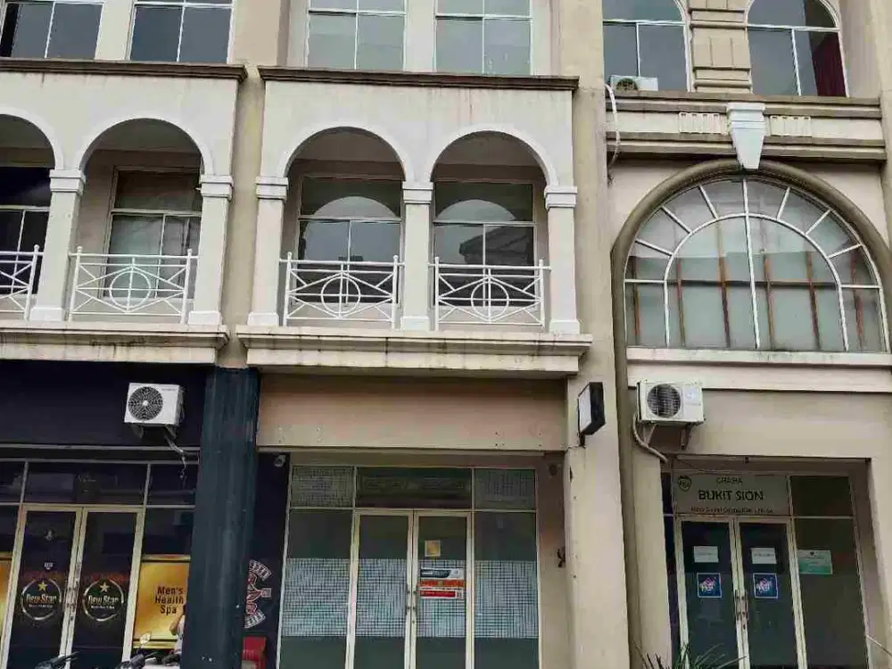 Di sewa ruko 2,5 LT di Grand Galaxy City