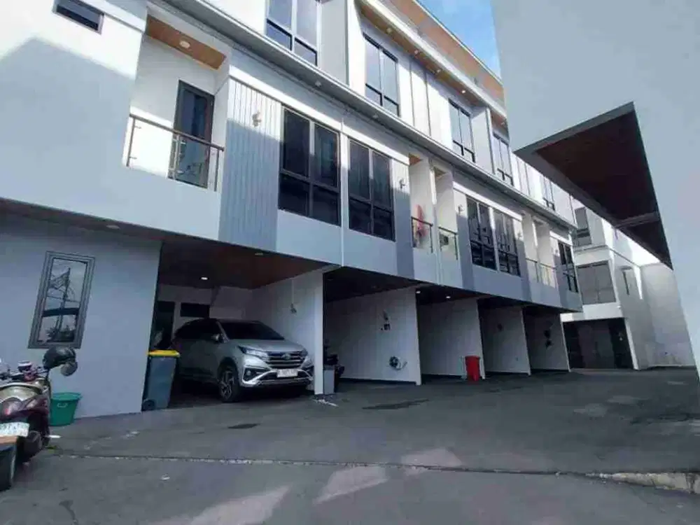 Di Jual Rumah Semi Cluster di Setia Budi belakang Pasaraya Manggarai