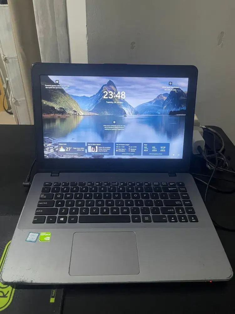 ASUS Vivobook X442UF i7 Gen 8 | RAM 8GB | SSD 512GB | Nego