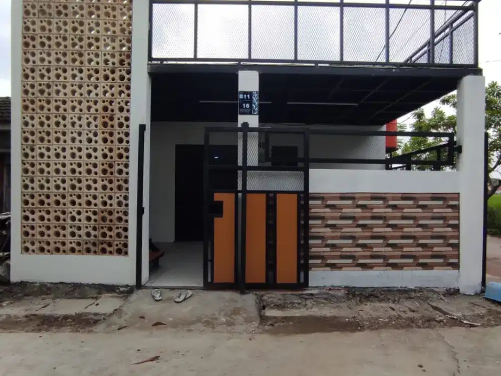 RUMAH FULL RENOV 2 LANTAI 3 KAMAR TIDUR DI SEPATAN