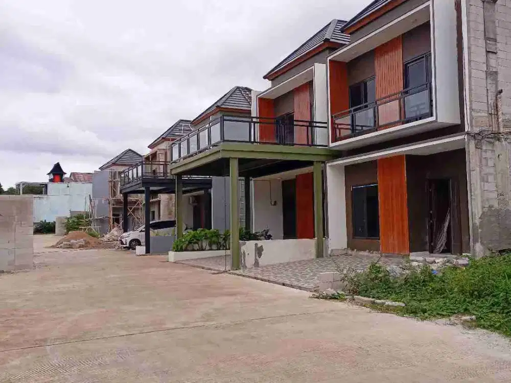 Hunian mewah exclusive one gate system jatiwarna lokasi pinggir jalan raya utama 5MENIT ke tol Jatiwarna