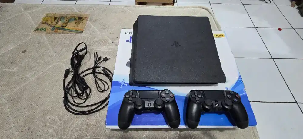 Dijual PS 4 Slim 500 GB Original