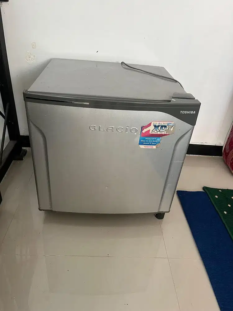 DIJUAL CEPAT KULKAS TOSHIBA
