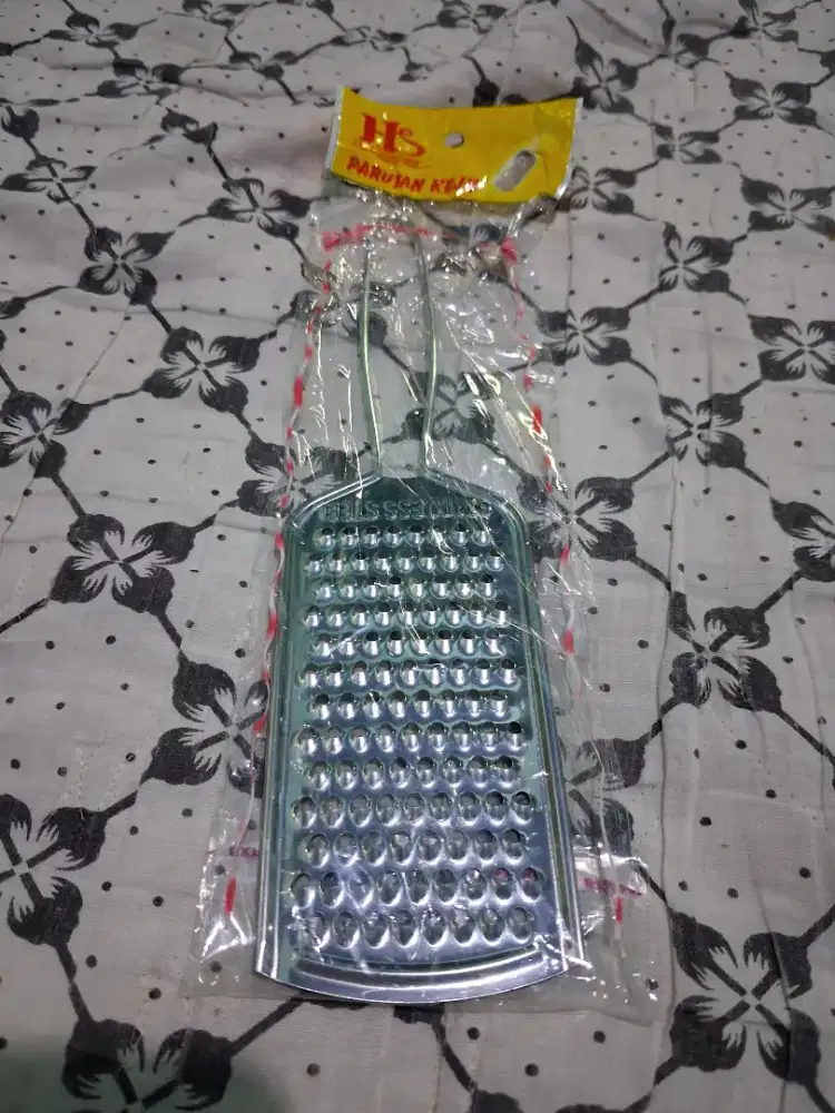 Parutan Keju stainless ( harga 2250 per biji )
