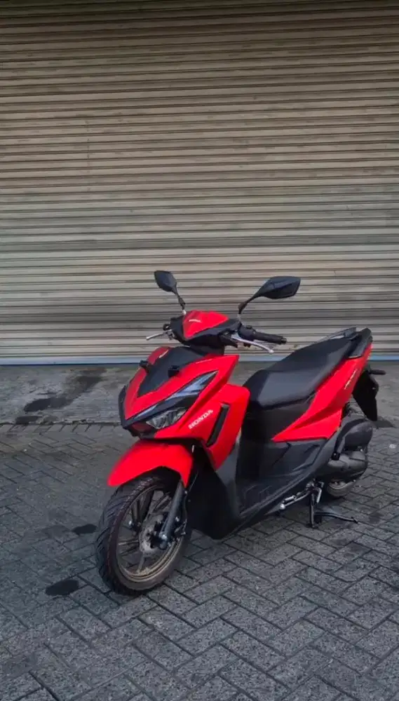 HONDA VARIO 125 ISS MERAH