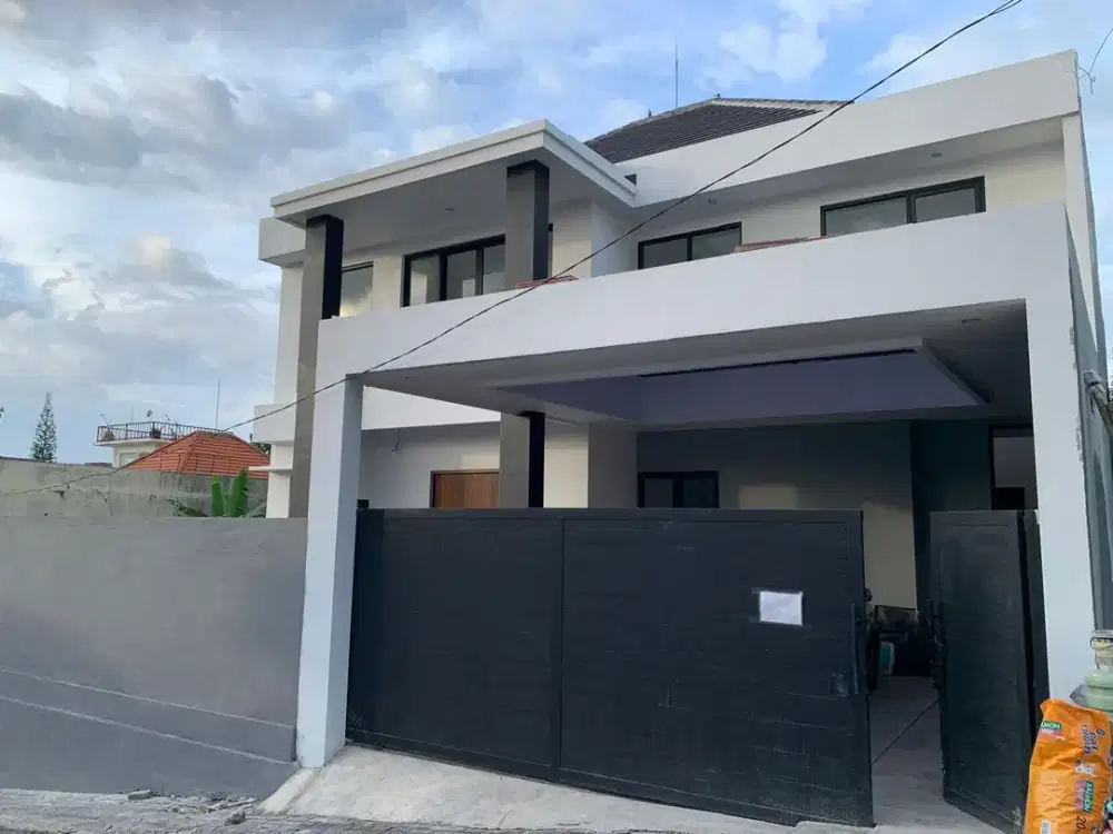 Dijual Villa view sawah di dalam Komplek Greenlot