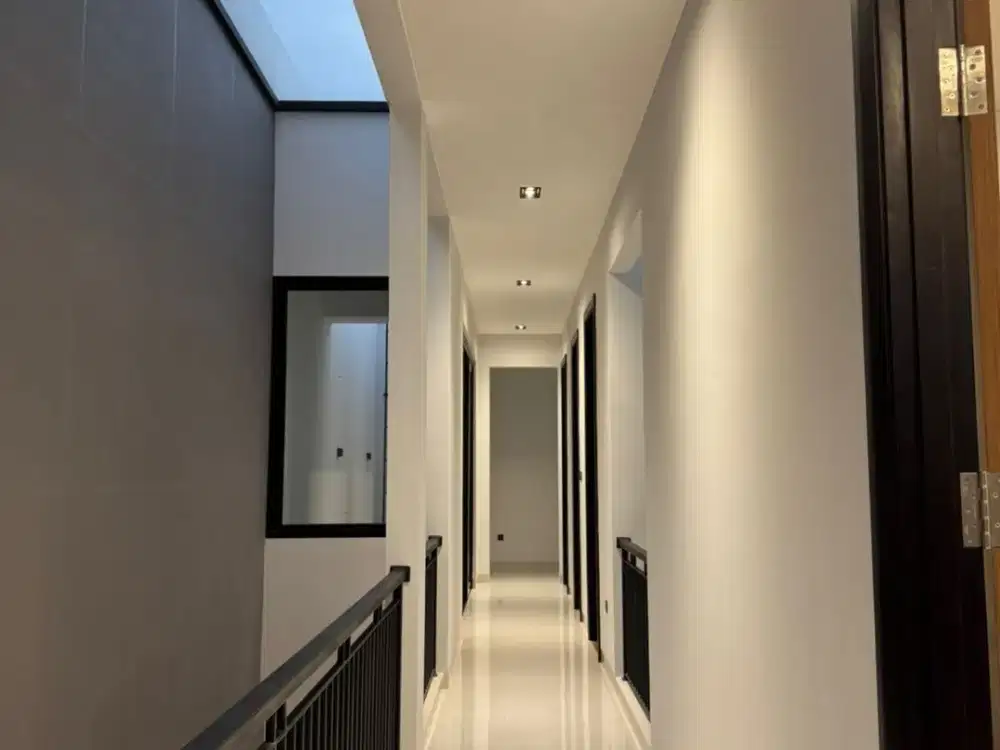 Dijual cepat rumah muara karang blok fav design interior bagus hadap selatan harga masih neg