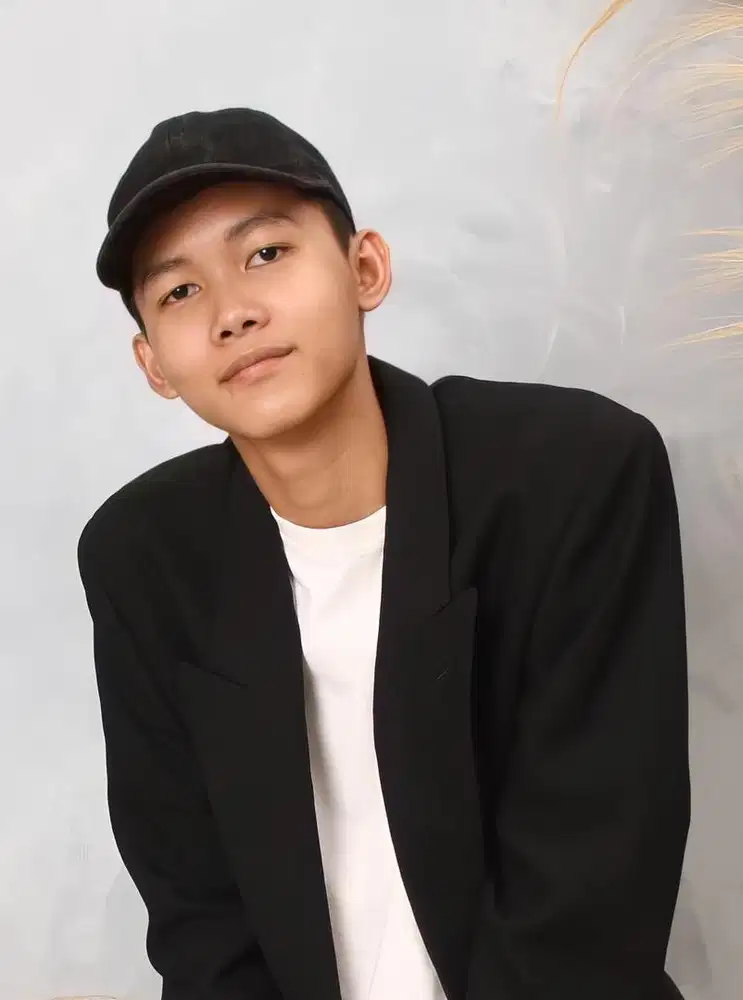 MENCARI KERJA GRAPHIC DESIGN / VIDEO EDITOR