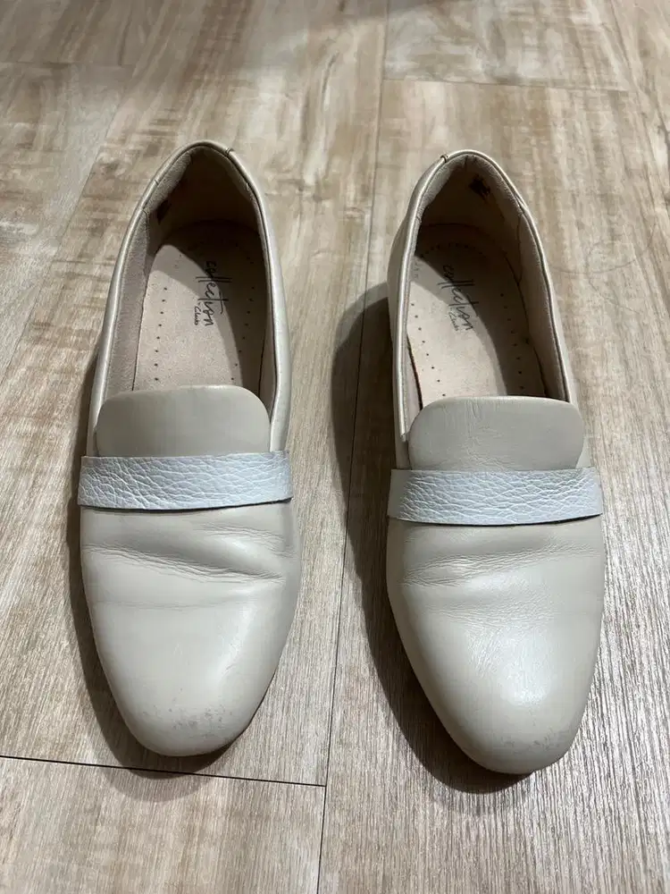 Sepatu Loafer Wanita Clarks