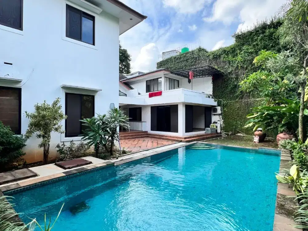 Dijual rumah siap huni lokasi Kemang - Pejaten Barat Jakarta Selatan