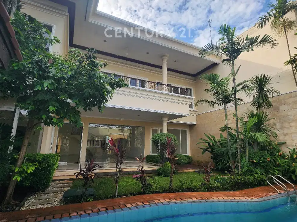 Rumah Lama Siap Huni Di Sekolah Duta Pondok Indah, Jaksel.