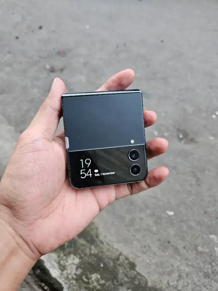 Samsung Z Flip 4 5G 8/256 Gb Sein Fullset Termurahhh