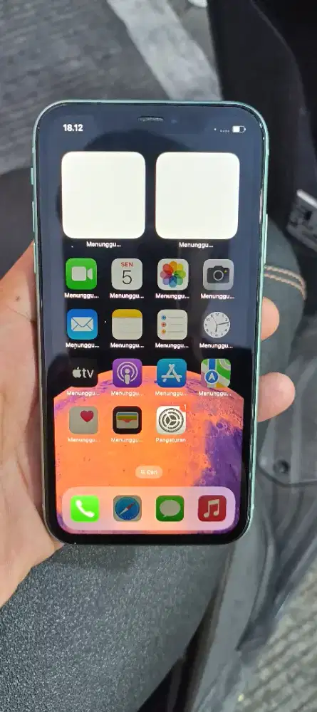 Iphone 11. 64 gb inter