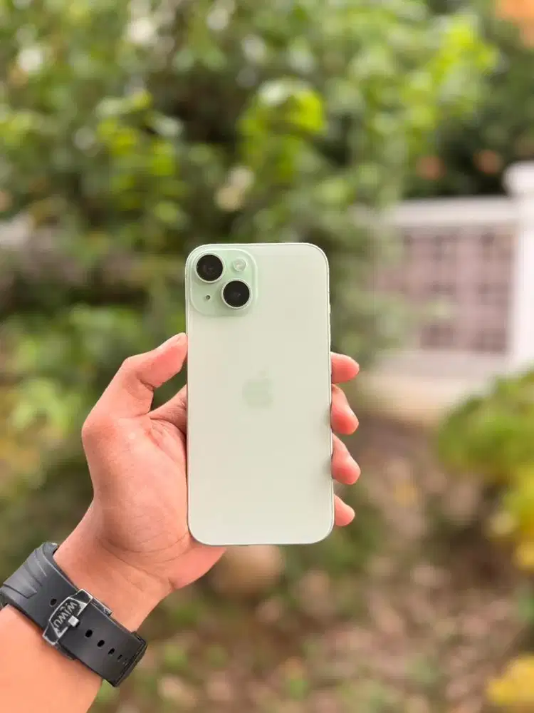 Iphone 15 128GB hijau mint
