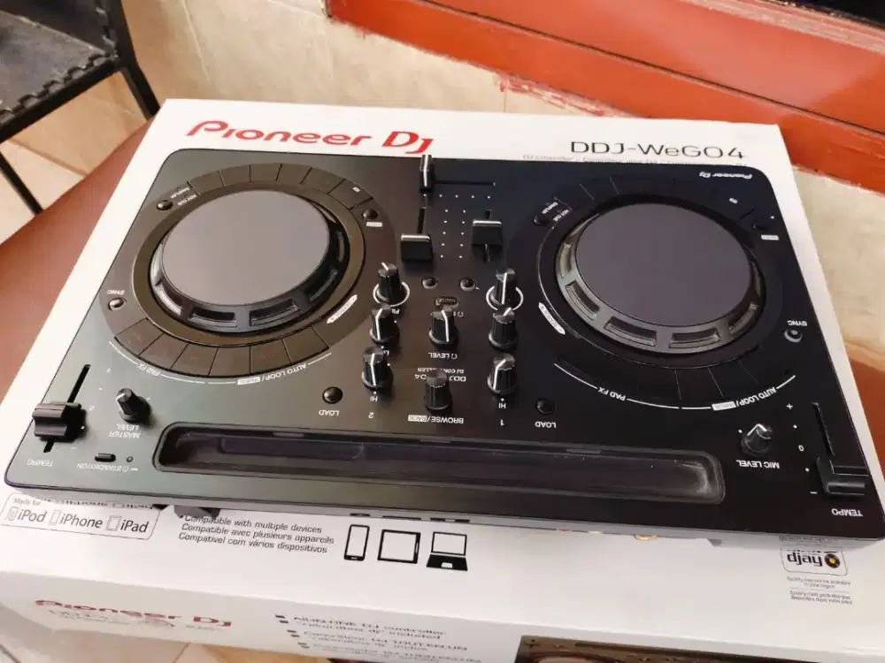 Pioneer D DJ Wego 4 DJ Controller