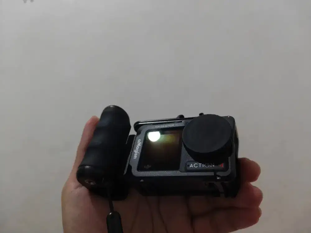 DJI Osmo Action 4 Adventure Combo