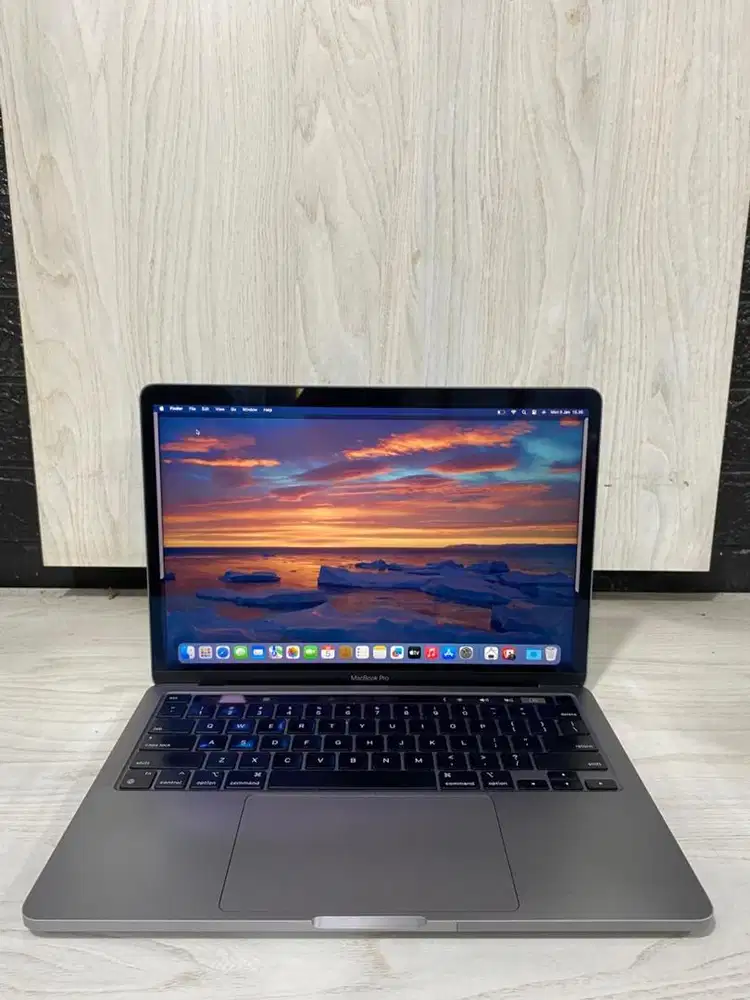 Macbook Pro M1 2020 13inc RAM 16gb SSD 256gb