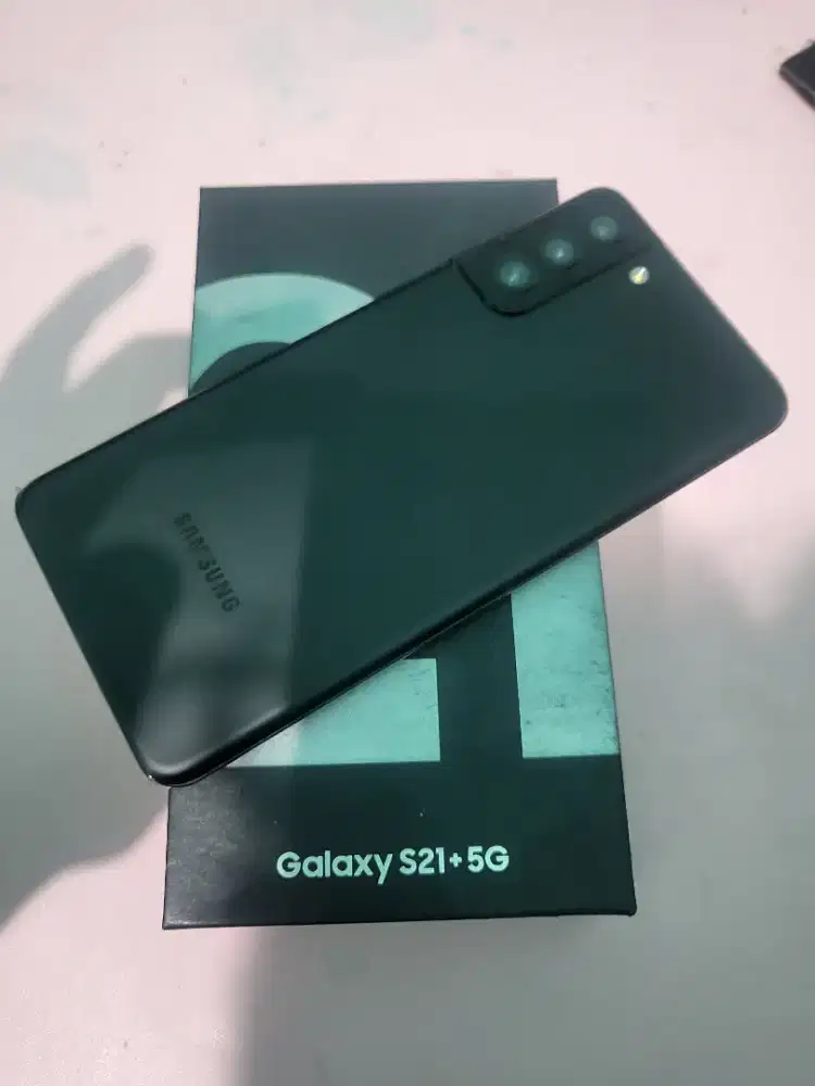 Dijual cepat samsung s21 plus 5G 8/256 Fullset