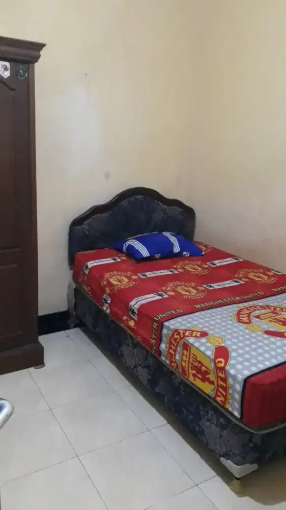 KOST AC KERTAJAYA SURABAYA.