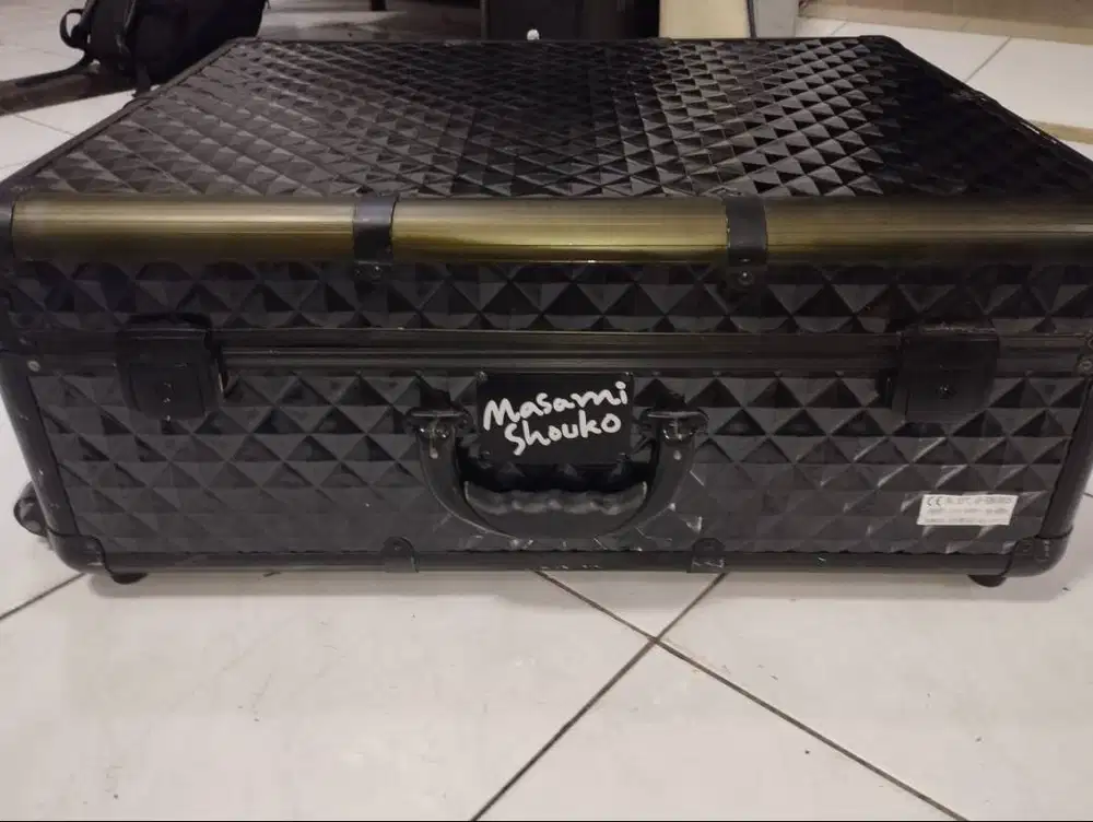 TAS MAKE UP MASAMI SAUKO