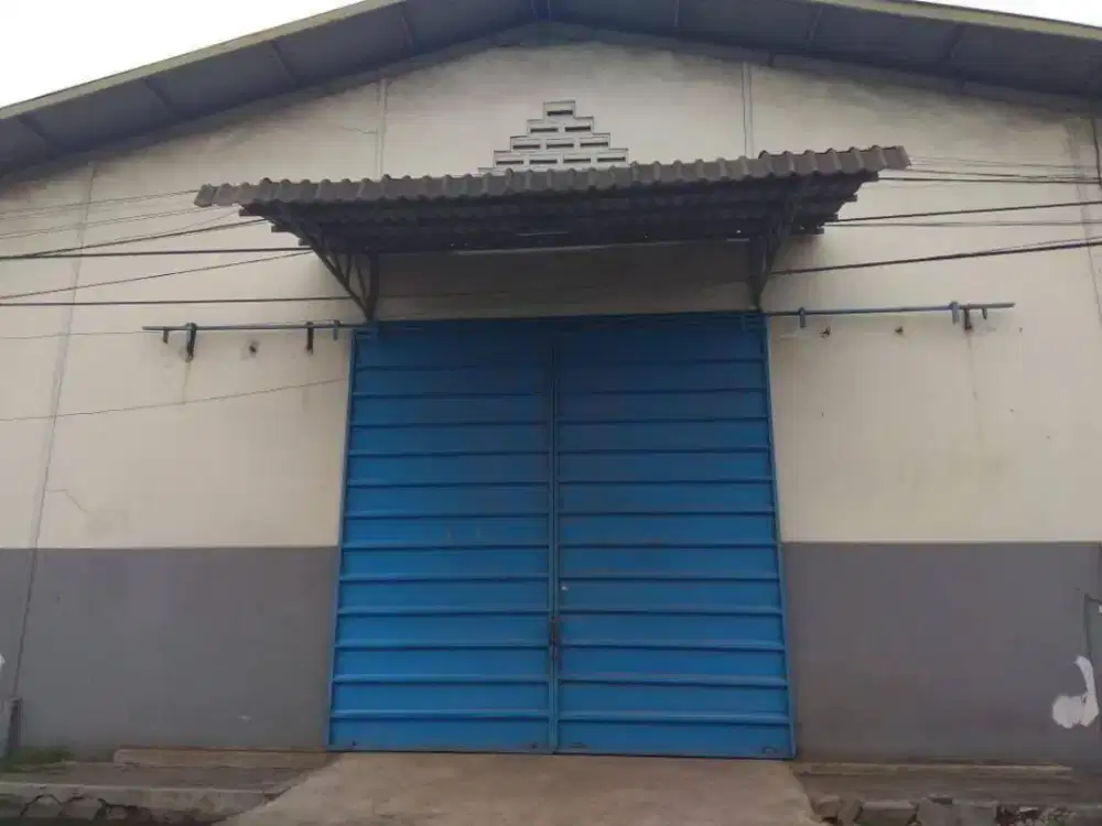 GUDANG SIAP PAKAI MARGOMULYO ADA LIFT BARANG